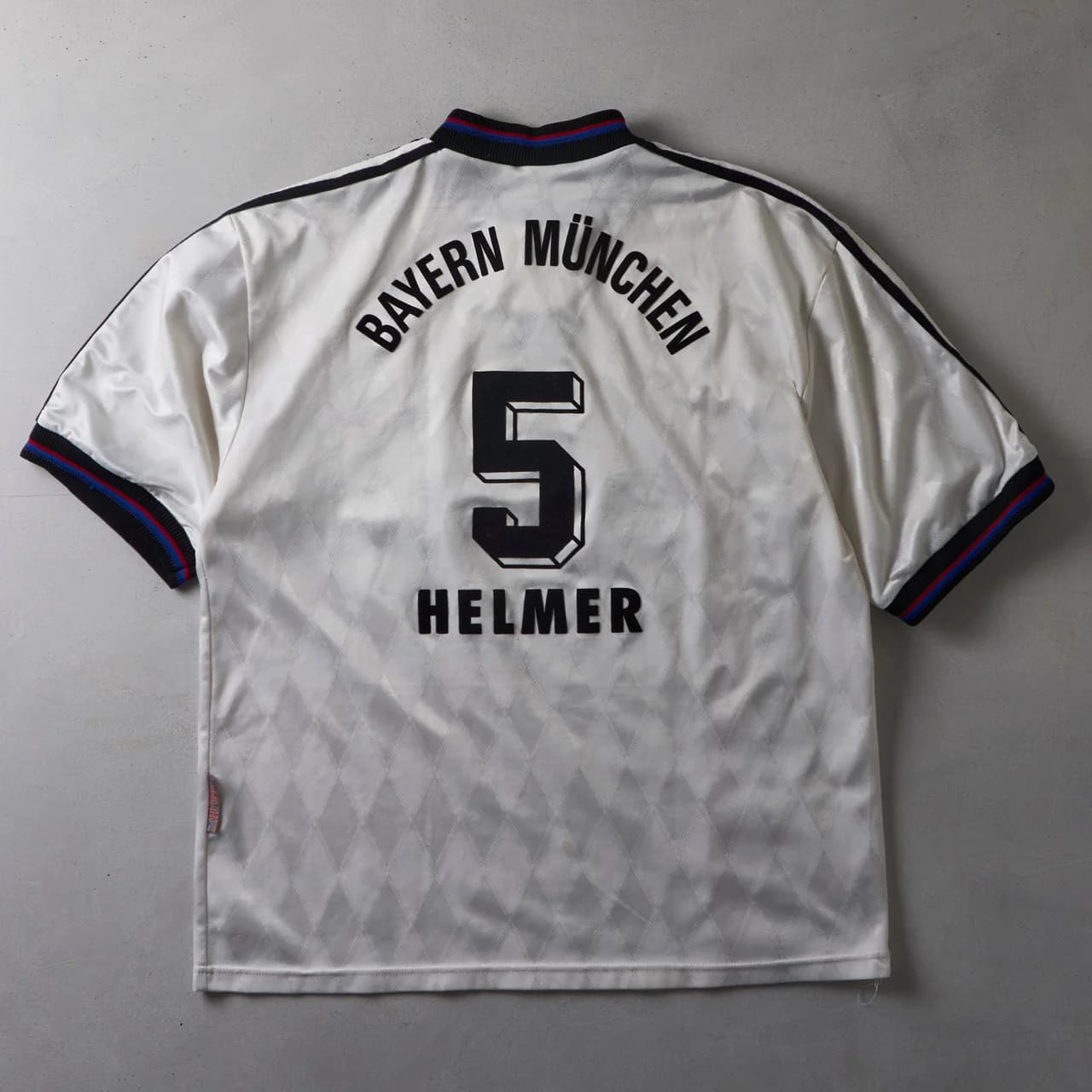 Vintage Bayern Munchen Adidas Jersey Back product photo