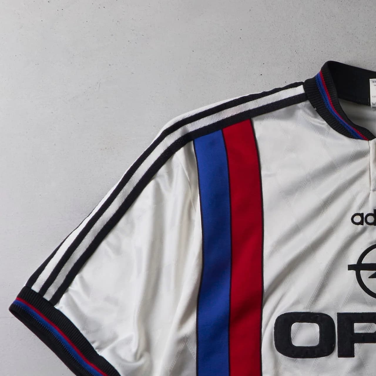 Vintage Bayern Munchen Adidas Jersey top Left product photo